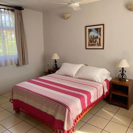 Zandoyo Bed & Breakfast Puerto Escondido  Buitenkant foto