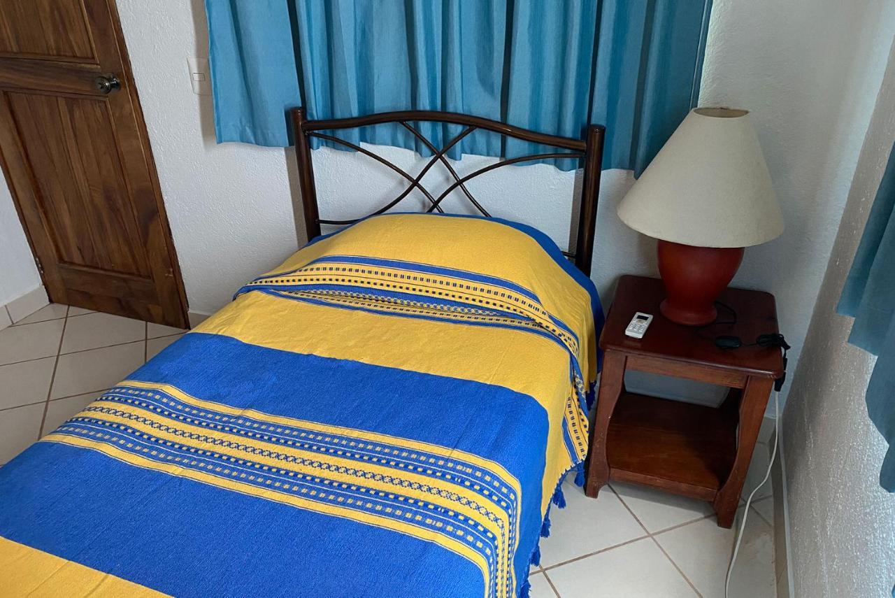 Zandoyo Bed & Breakfast Puerto Escondido  Buitenkant foto